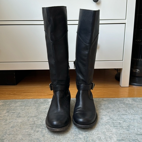 Frye Riding Boot, size 6.5 - Picture 2 of 8